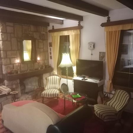 Villa Kornelija Stari Slankamen Bagian luar foto