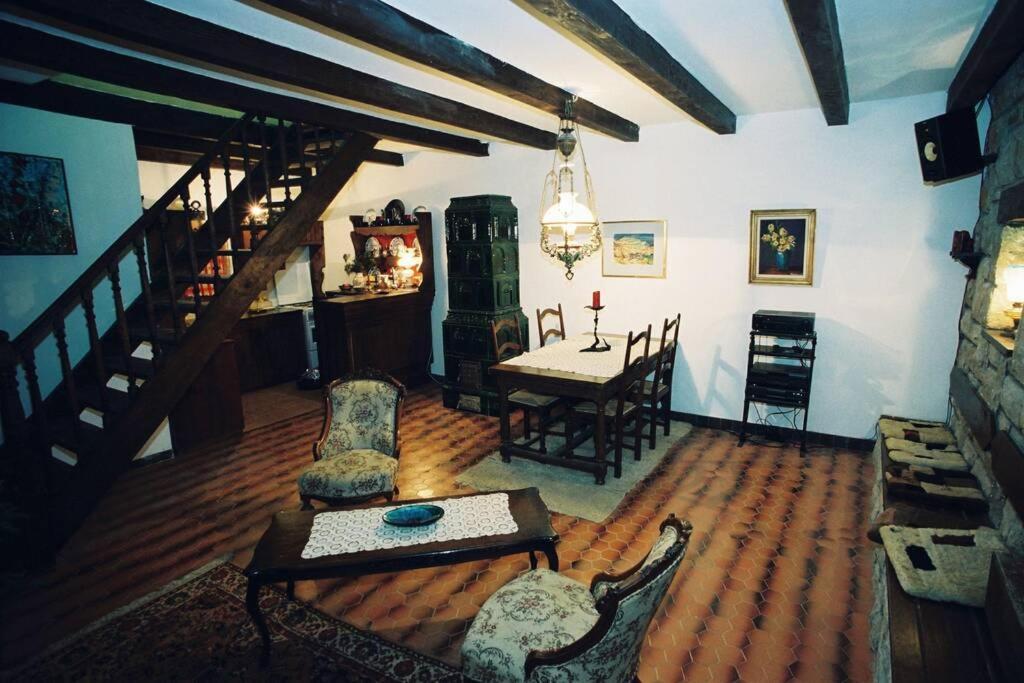 Villa Kornelija Stari Slankamen Bagian luar foto